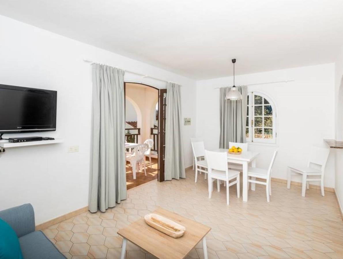 Appartamento Girasol Garden Superior 2-B Son Bou Esterno foto